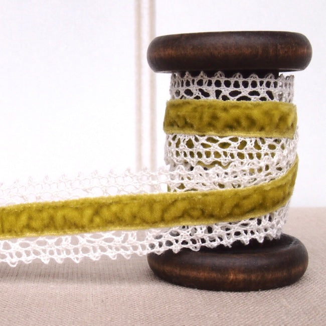 Sweetpea Green Velvet Crochet Lace Trim