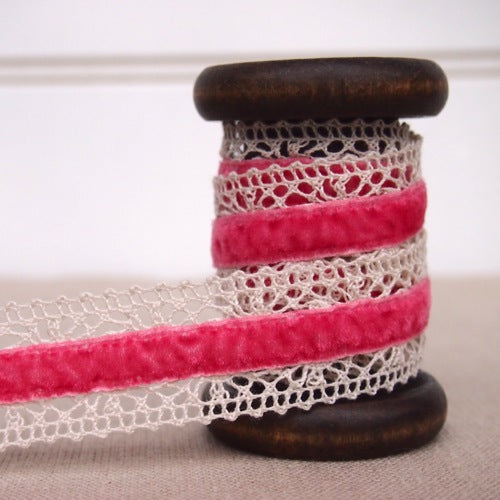 Rose Velvet Crochet Lace Trim